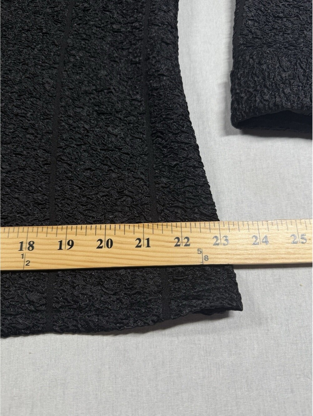 Chico's Ribbon Crepe Textured Open Front Blazer Jacket Sz 2/L Black Minimalist - Picture 8 of 12